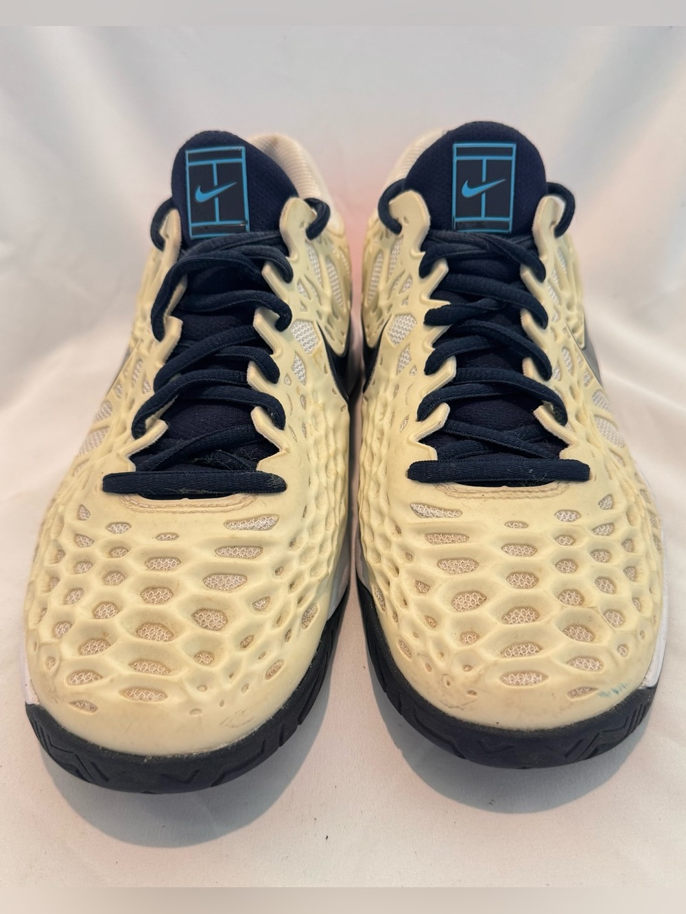 Nike Air Zoom Cage 3 Hard Court Tennis Sneaker Guava Men 7 Women 8.5 EU 40 - Picture 3 of 8